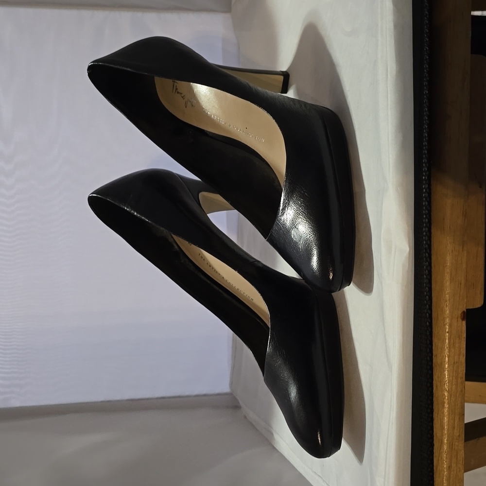 Franco Sarto black pumps
